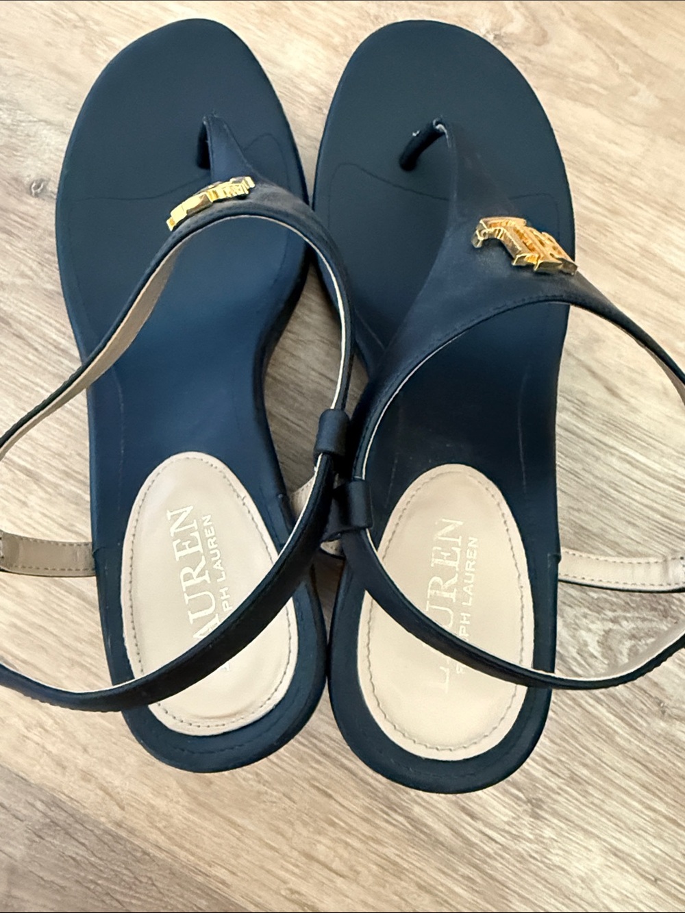 Ralph Lauren Black Wedge Thong Sandals with Gold RL Emblem - Picture 4 of 6